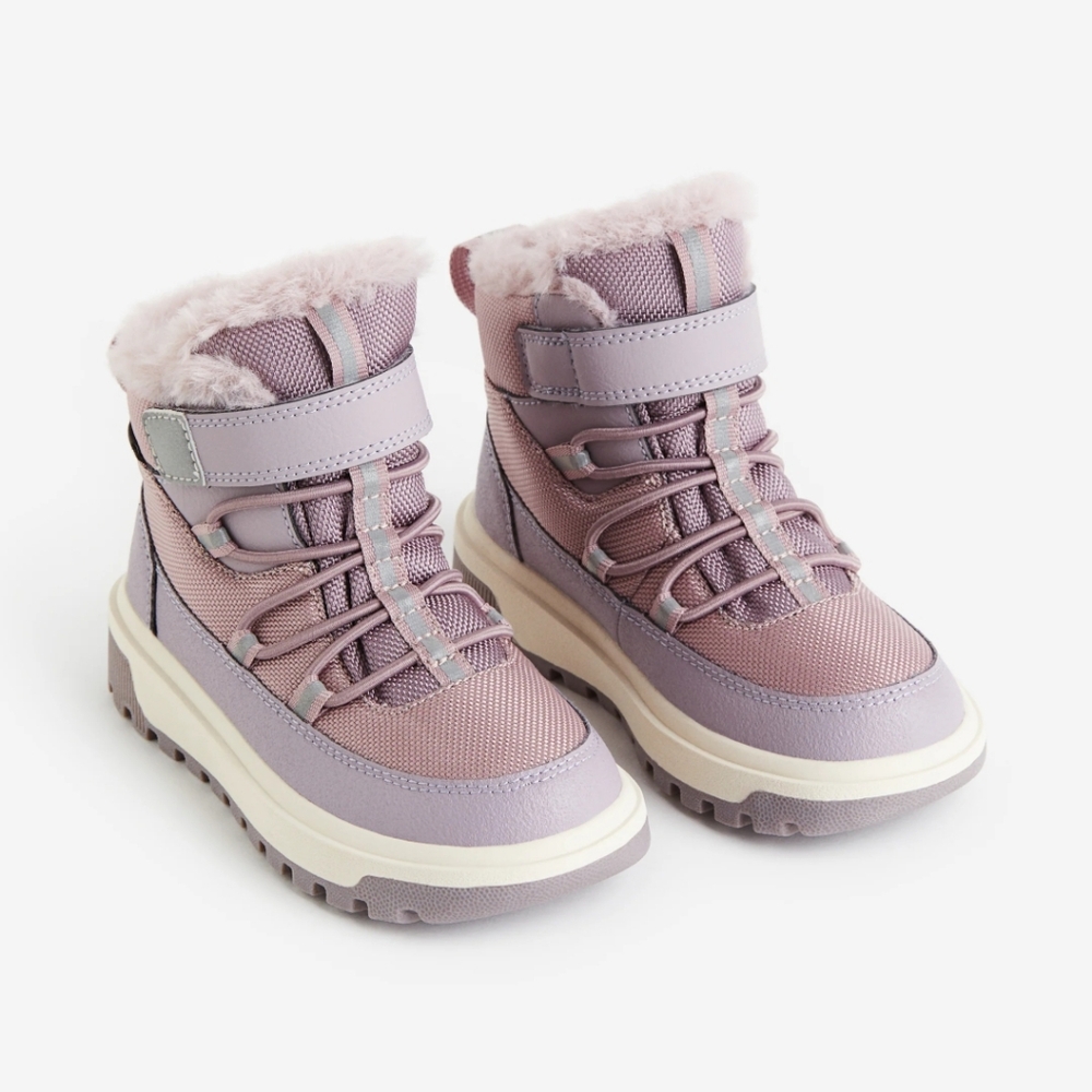 NWT WATERPROOF SNEAKER BOOTS Size 11 Lilac